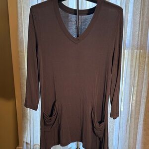 LOGO by Lori Goldstein grey V‑Neck Tunic with Front Pockets